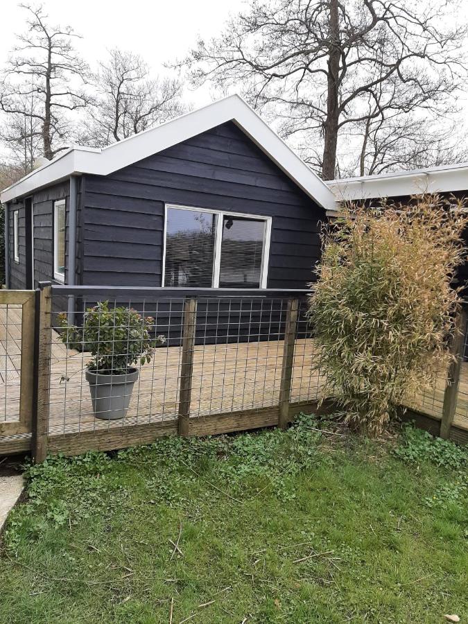 Buiten Huisje aan de Vaart 1 - B&B