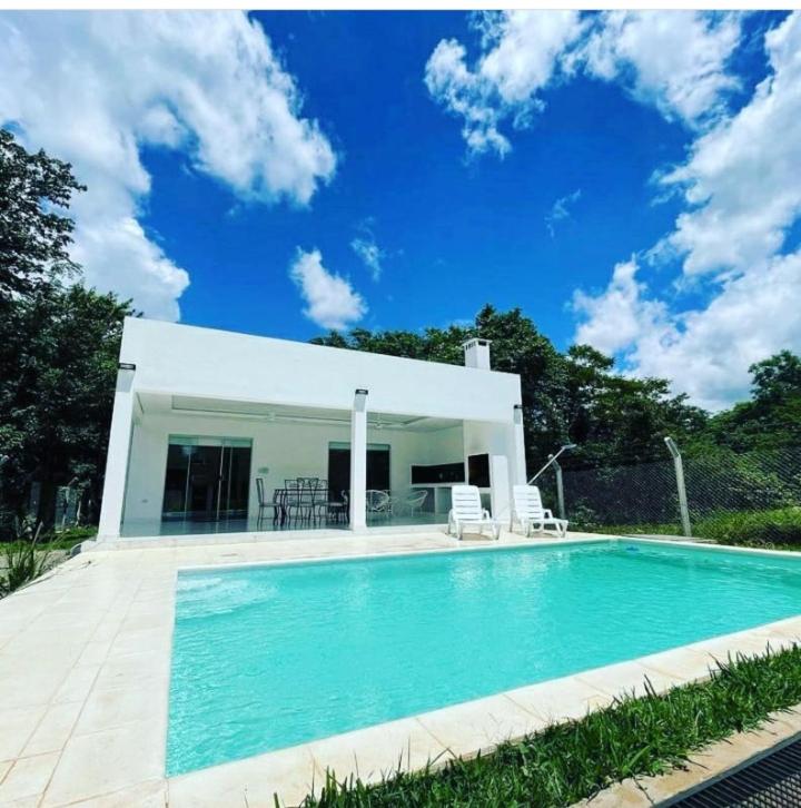 Villa San Nicolás con piscina - B&B