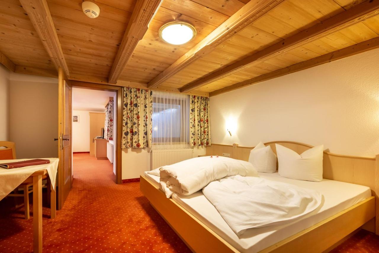 Hotel Garni Tyola - B&B Ischgl