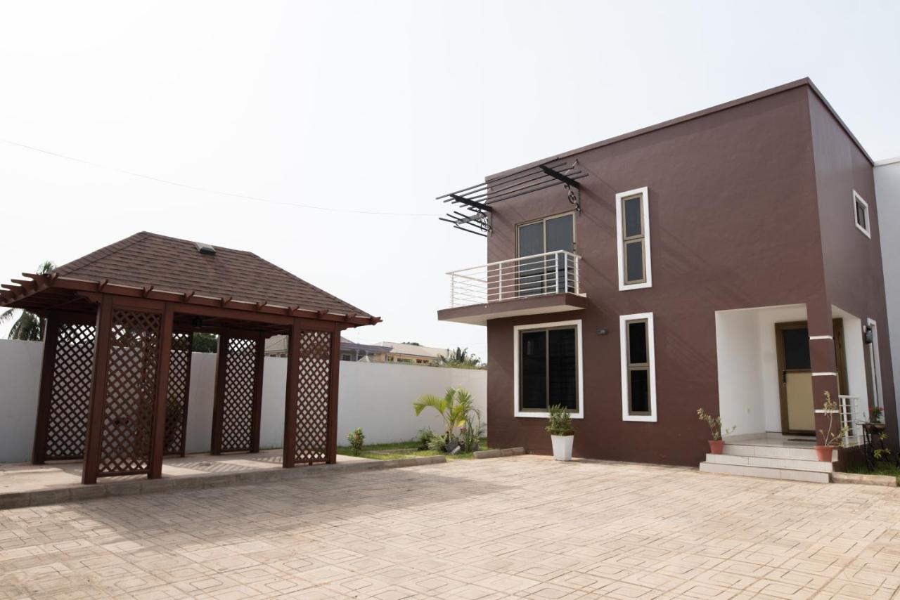 B&B Accra - Baldwin Beauty House - Bed and Breakfast Accra