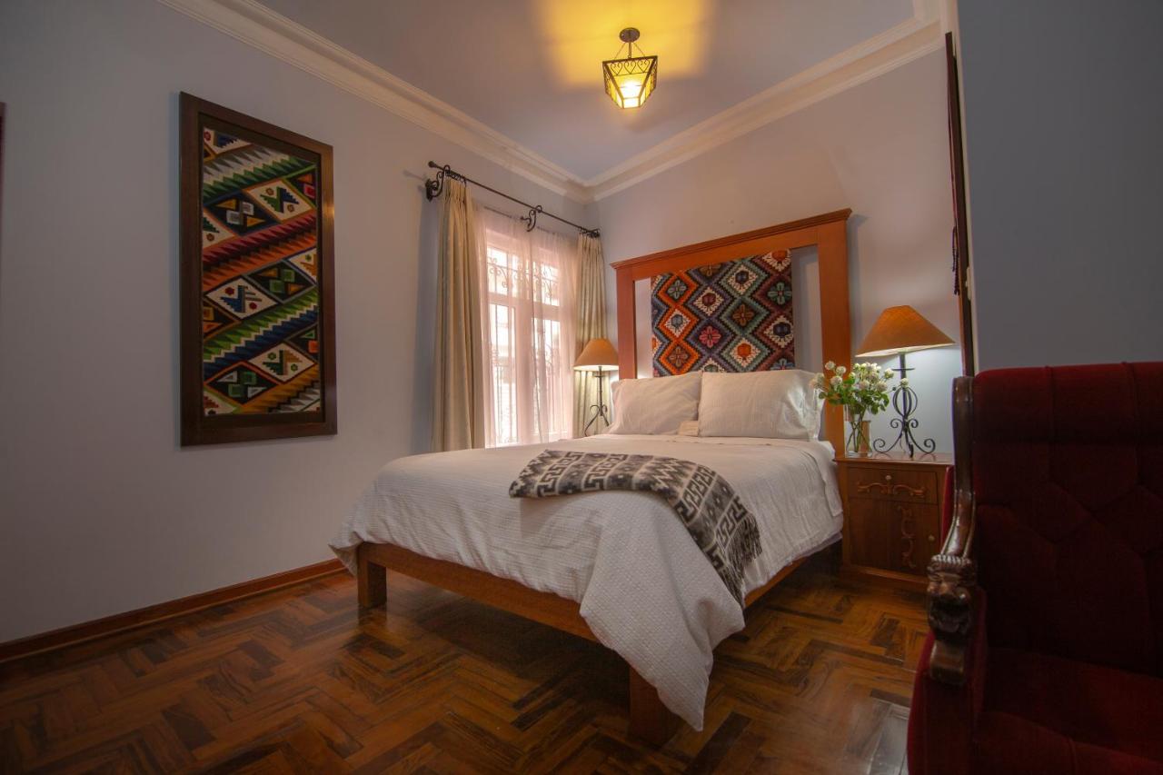 Deluxe Queen Room