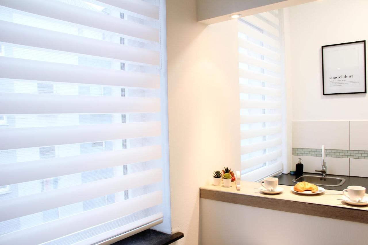 superior Apartment mit WiFi l 400m bis Uni l Messe l IGA 27 l Zoo Dui - Chambres d'hôtes Duisbourg