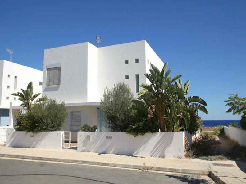 B&B Protaras - Protaras Seafront Villa Melissa - Bed and Breakfast Protaras