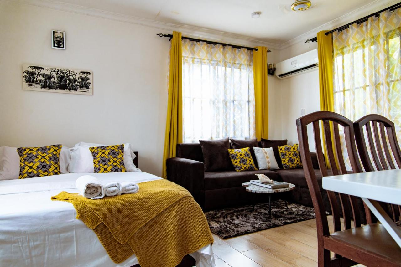 B&B Daressalam - Cozy & comfortable flat near the Beach.(Mbezi B) - Bed and Breakfast Daressalam