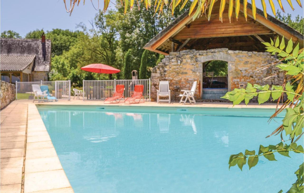 B&B Padirac - Stunning Home In Padirac-bascoul With Wifi, Private Swimming Pool And Outdoor Swimming Pool - Bed and Breakfast Padirac