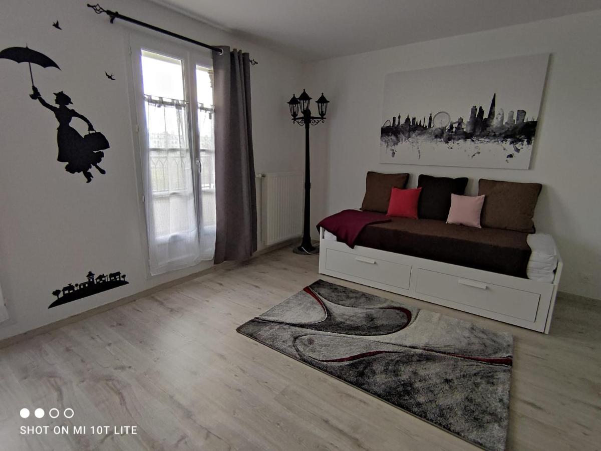 Chez Mary Poppins !!! - B&B Serris