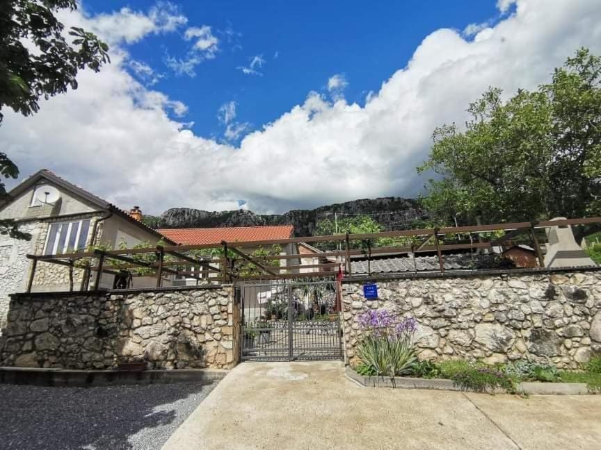 Apartman Ane - Bribir - B&B