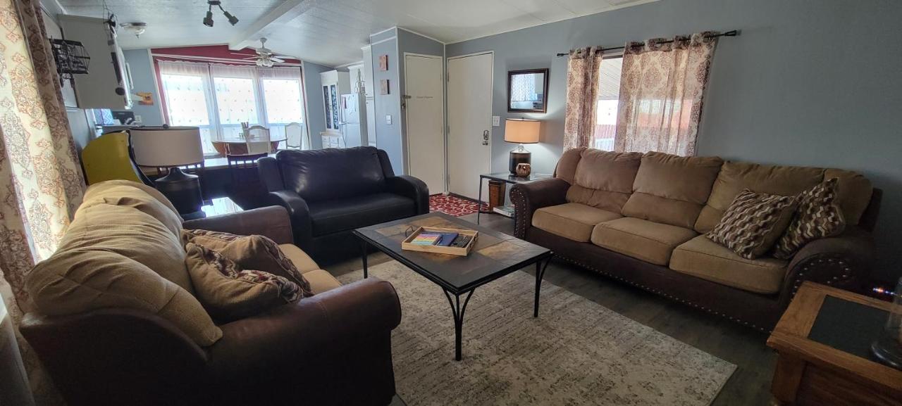 B&B Fernley - Mobilehome to yourself 2 rooms 1 bath - Bed and Breakfast Fernley