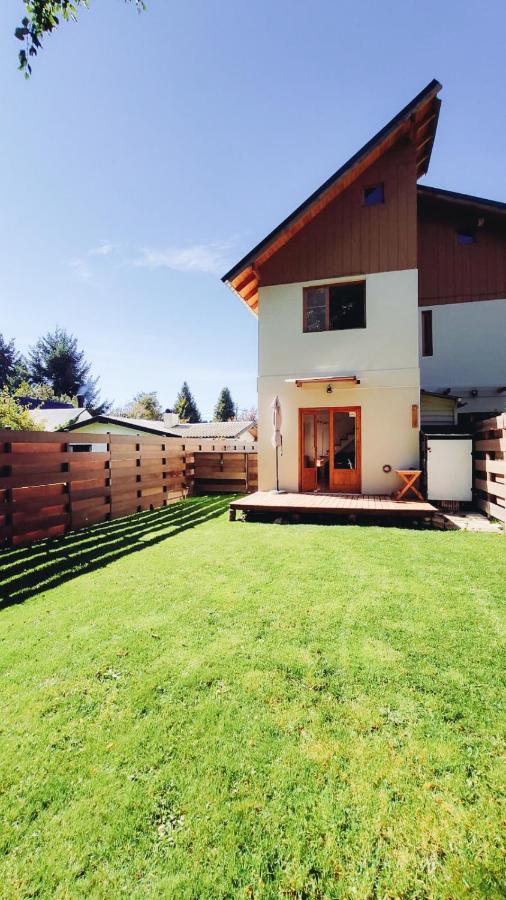 Casa con jardín y cochera ¡A 5 minutos del lago! - Ferienwohnung Bariloche