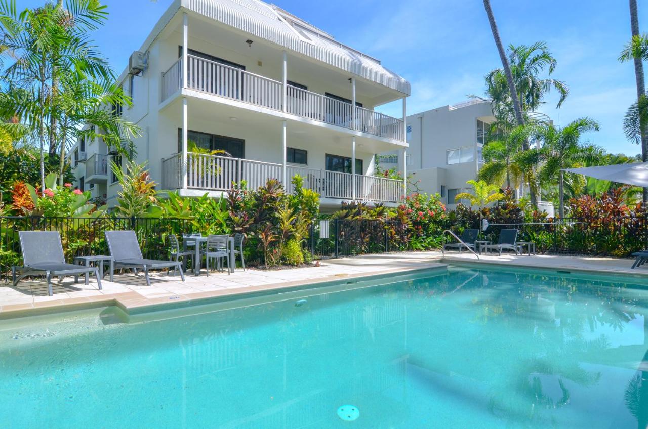 B&B Port Douglas - Seascape Holidays - Tropical Reef Apartments - Bed and Breakfast Port Douglas