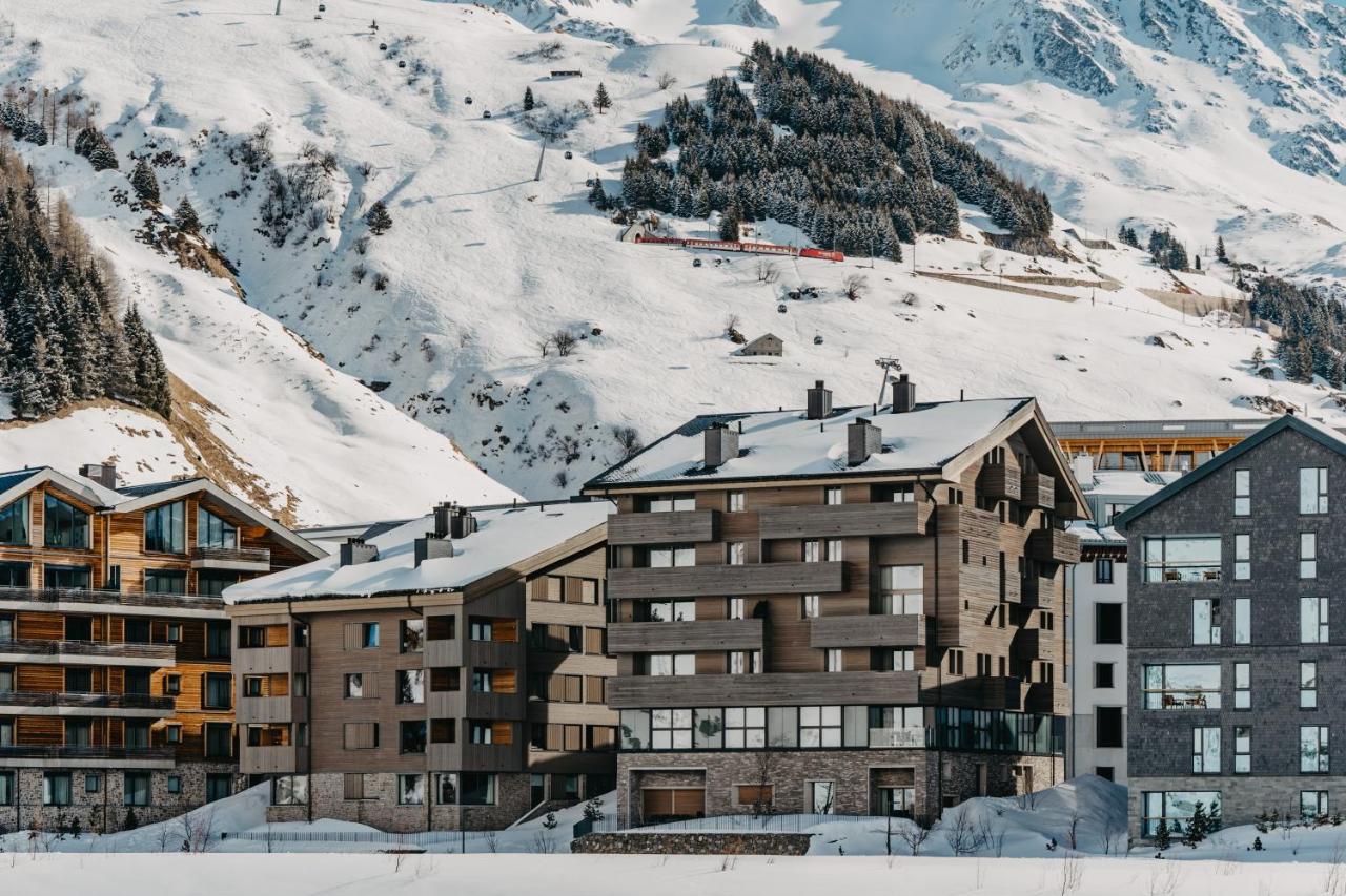 Andermatt Alpine Apartments - B&B