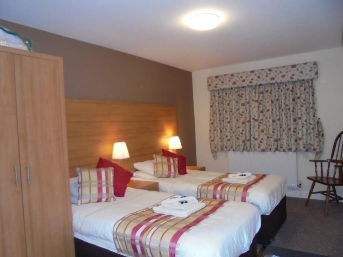 Kleines Zweibettzimmer