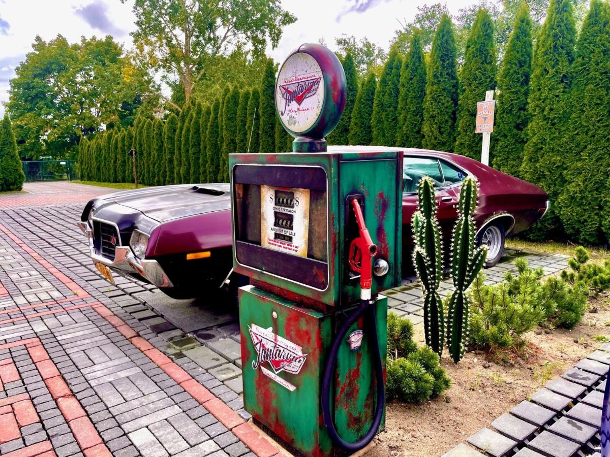 Jantarvia Car Museum , Pasja i Wypoczynek Noclegi z Klimatem - B&B