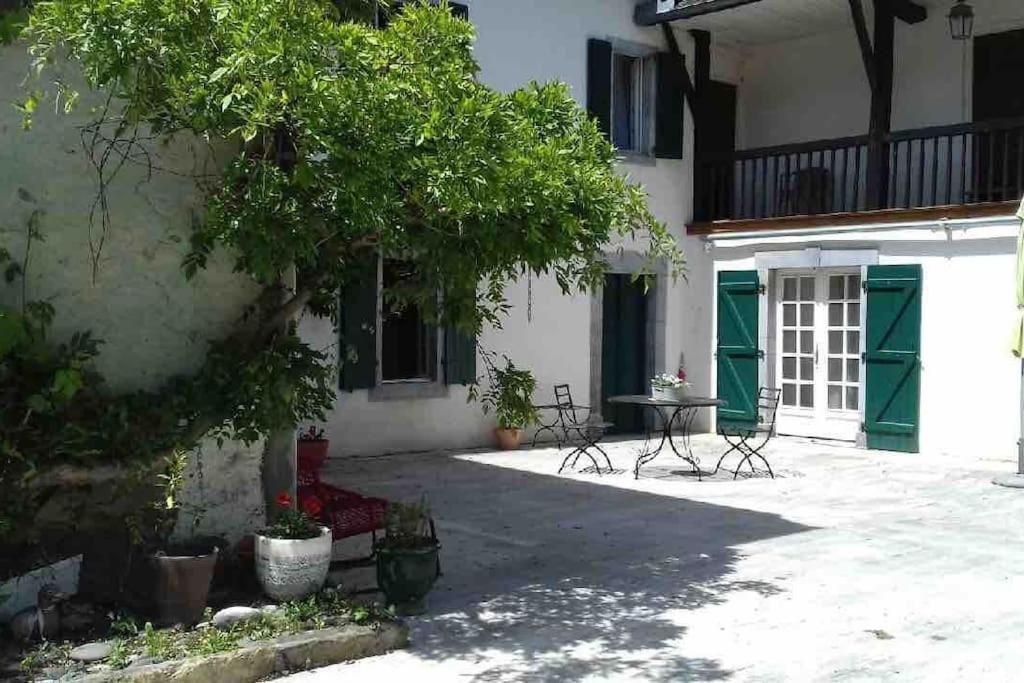 Maison de vacances au cœur des Pyrénées - B&B