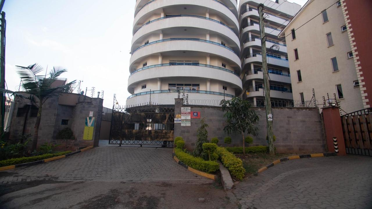 Vasudev Heights Apartment near Yaya centre - B&B
