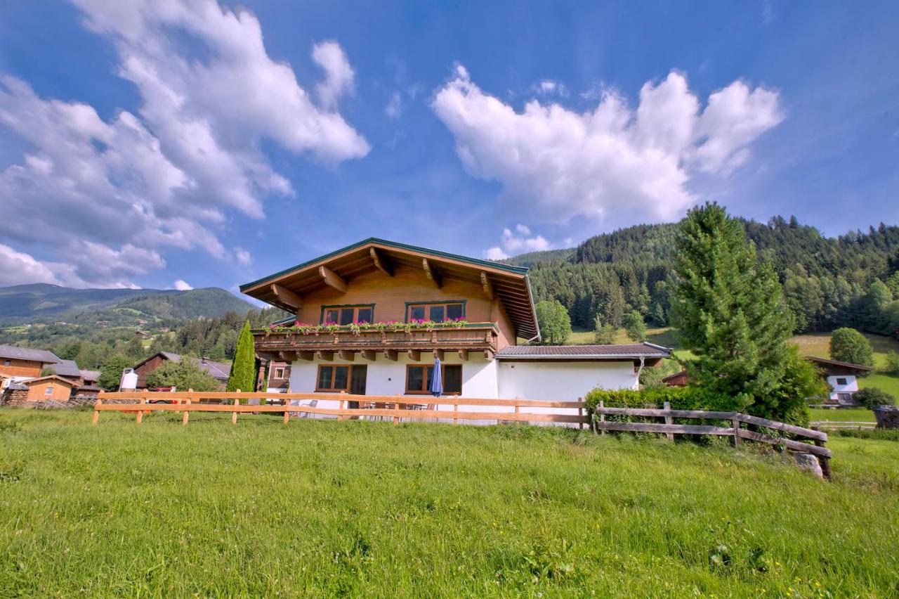 B&B Bramberg am Wildkogel - Chalet Dorfkristall - Bed and Breakfast Bramberg am Wildkogel