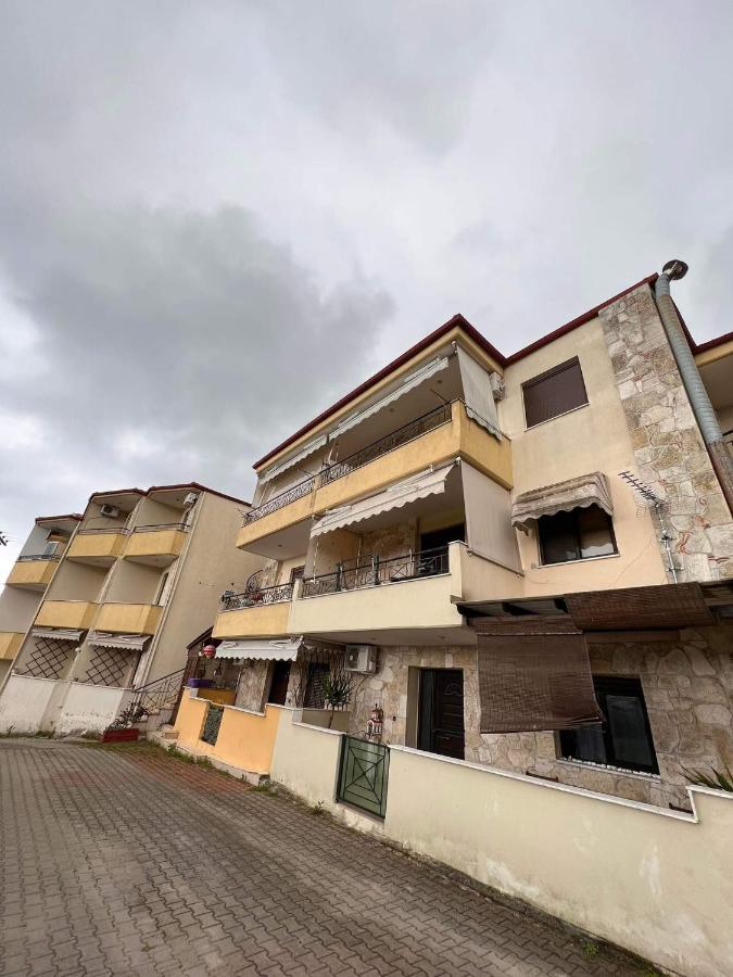 Nice apartment with amazing views - B&B Kryopigi