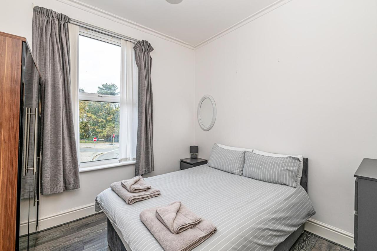 B&B Colwyn Bay - One bedroom holiday apartment Colwyn Bay - Bed and Breakfast Colwyn Bay