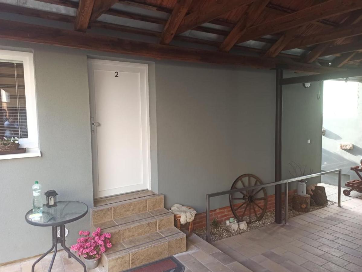 Ubytování 121 - Hlohovec - B&B