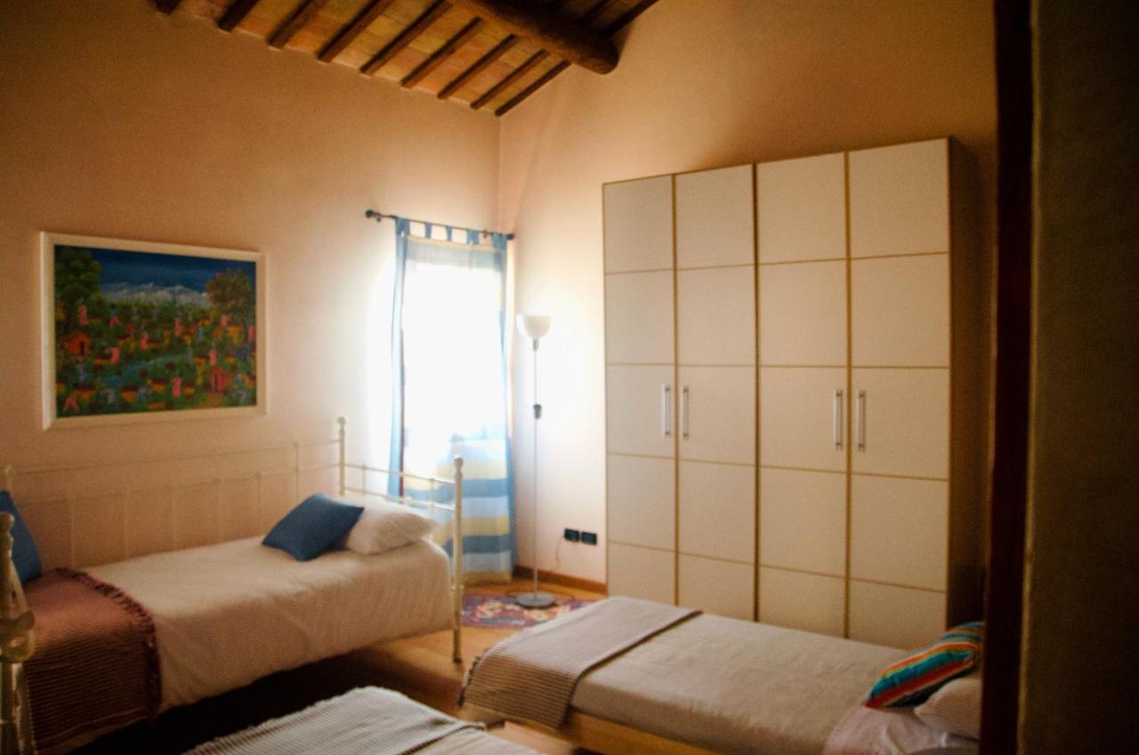 Habitación Triple con baño compartido