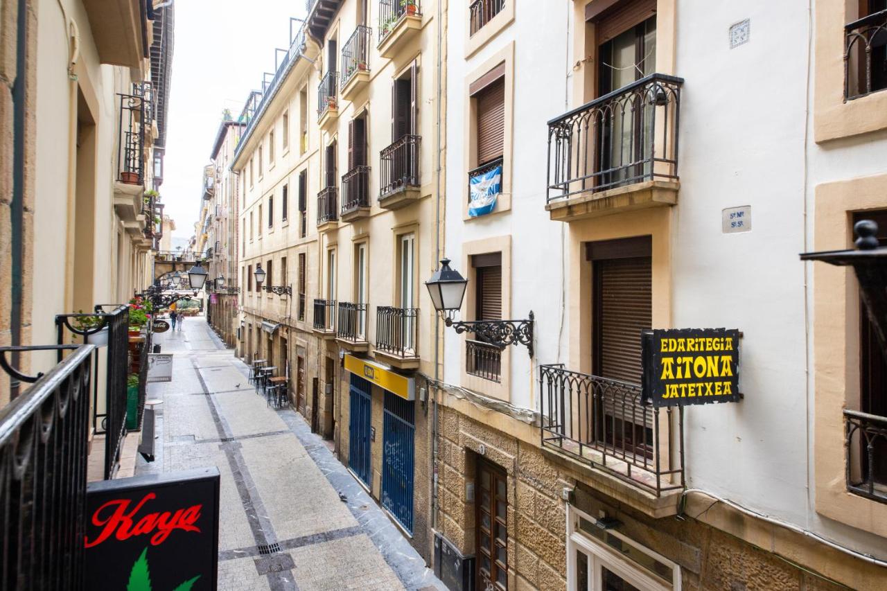 Spacious Central Old Town Apartment - B&B