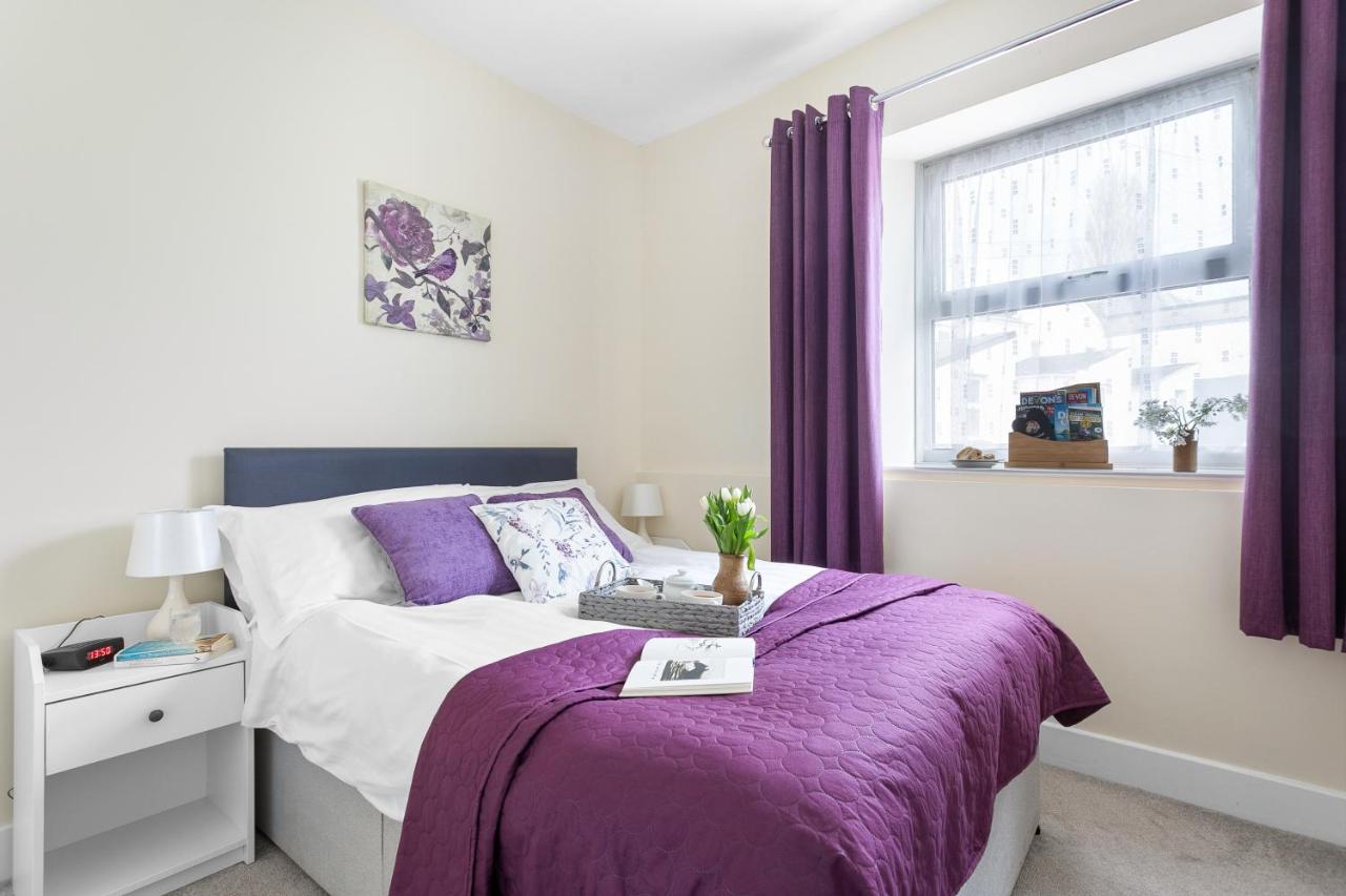 Small Double En-suite Room