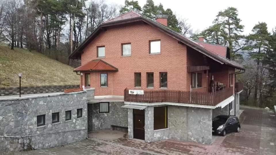 B&B Slovenska Bistrica - Kegljišče VISOLE Apartmaji in Sobe - Bed and Breakfast Slovenska Bistrica