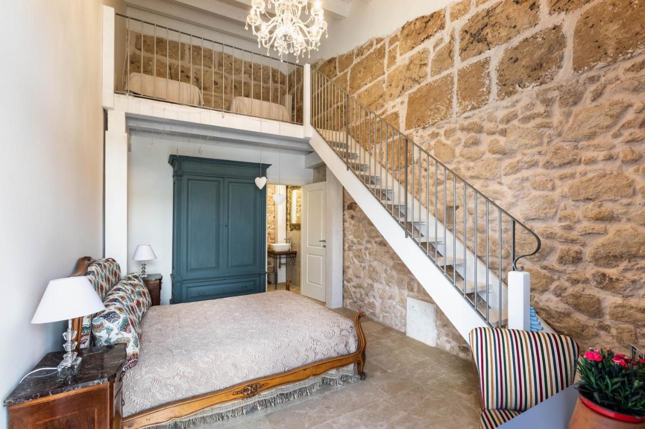 Quadruple Room with Private Bathroom