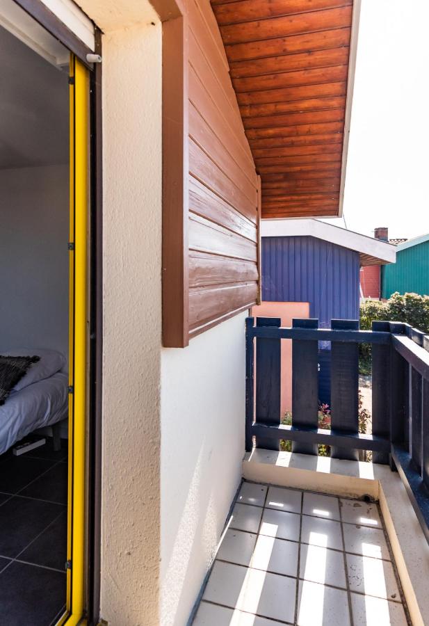 SUR PILOTIS☆ 4PERS ☆vue incroyable sur le bassin - B&B