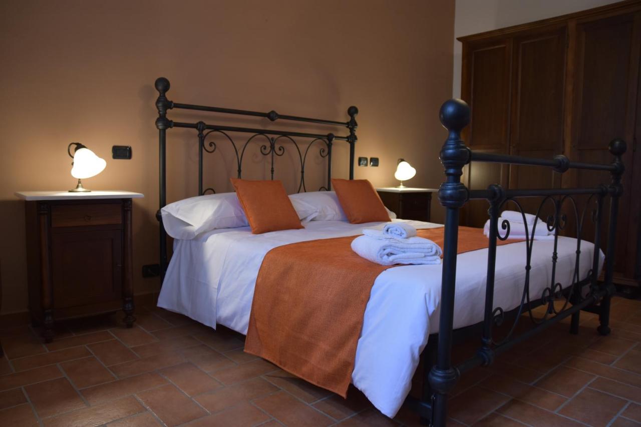 Camera Matrimoniale con Letto Supplementare
