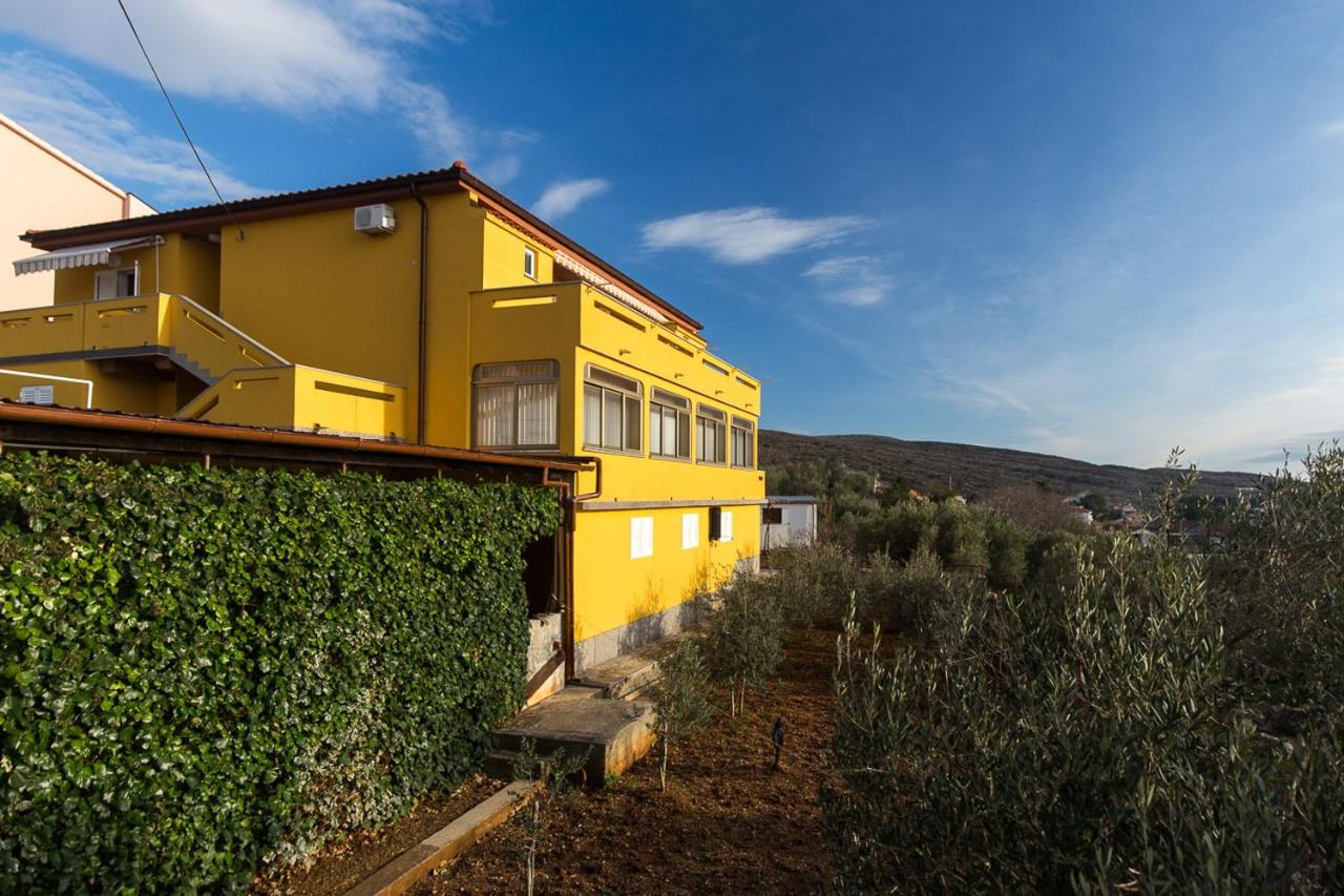 The Manzoni family 4 - Bed and Breakfast Punat