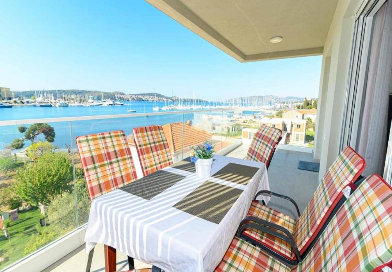 B&B Trogir - Apartments Iva- great view - Bed and Breakfast Trogir