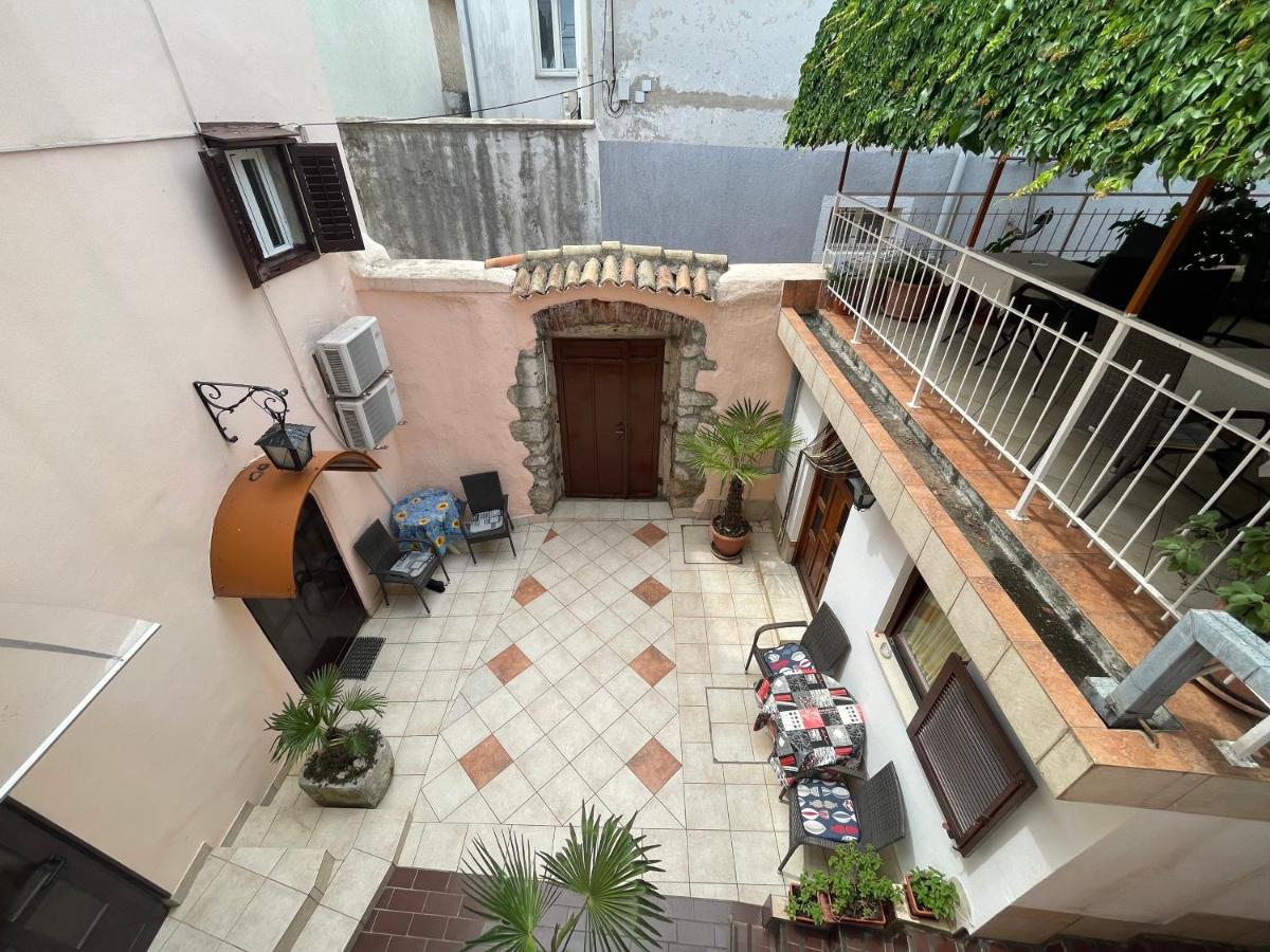 Monolocale (4 Adulti)