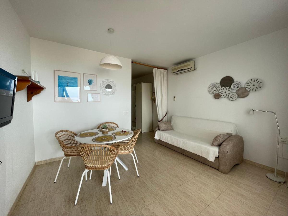 Apartment mit 1 Schlafzimmer, Terrasse und Meerblick (2 Erwachsene + 2 Kinder)