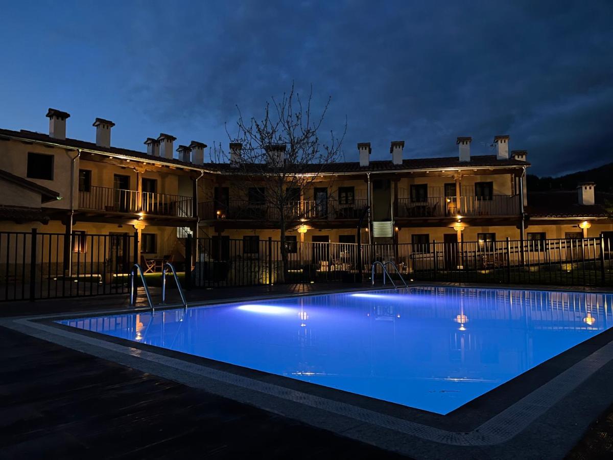 APARTAMENTOS DOÑA JIMENA DEL AMBROZ 4 Estrellas complejo único en el centro del pueblo - Chambres d'hôtes Hervás