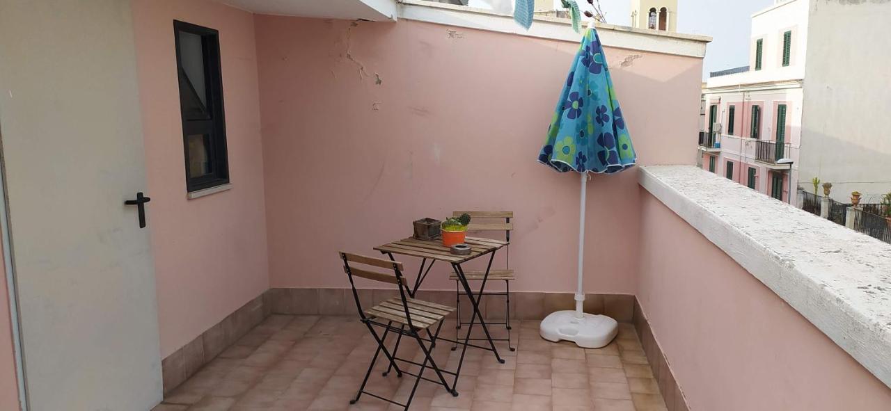 Via Pisa 20 Mansarda - B&B Bari