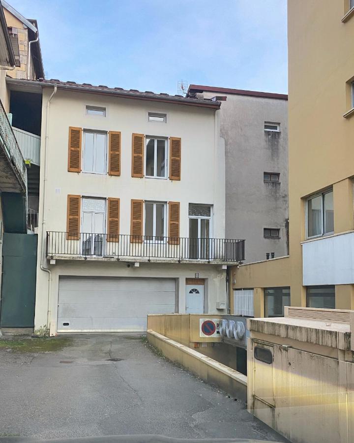 Maison LAMARTINE - Plein Centre-Ville Avec Garage & Jeux - Chambres d’hôtes