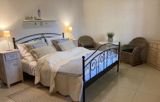 Triple Room with Private Bathroom