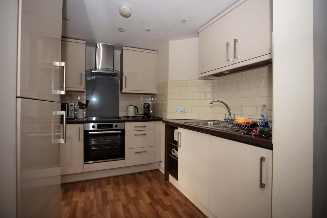 Salisbury 2-bed Luxury Apartment - Chambres d’hôtes Salisbury