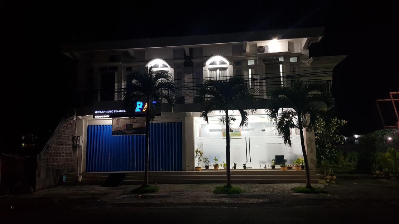 Rezka Roomz Syari'ah - B&B