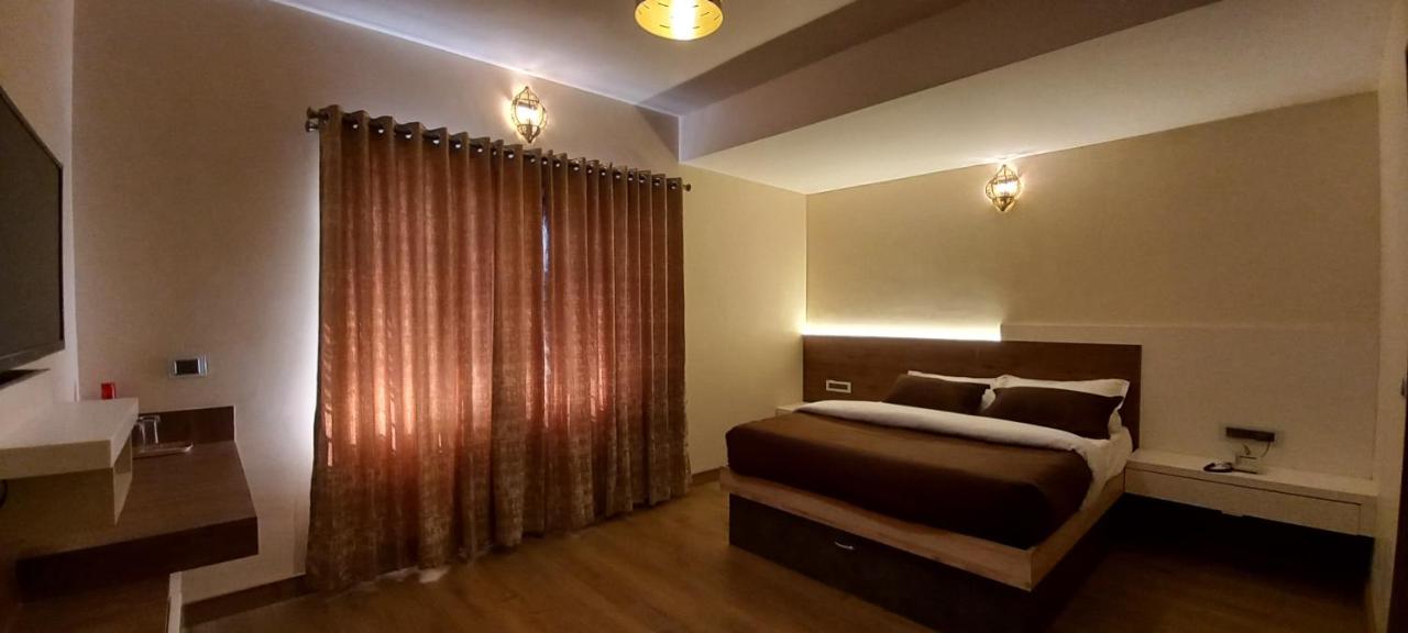 Superior Family Room