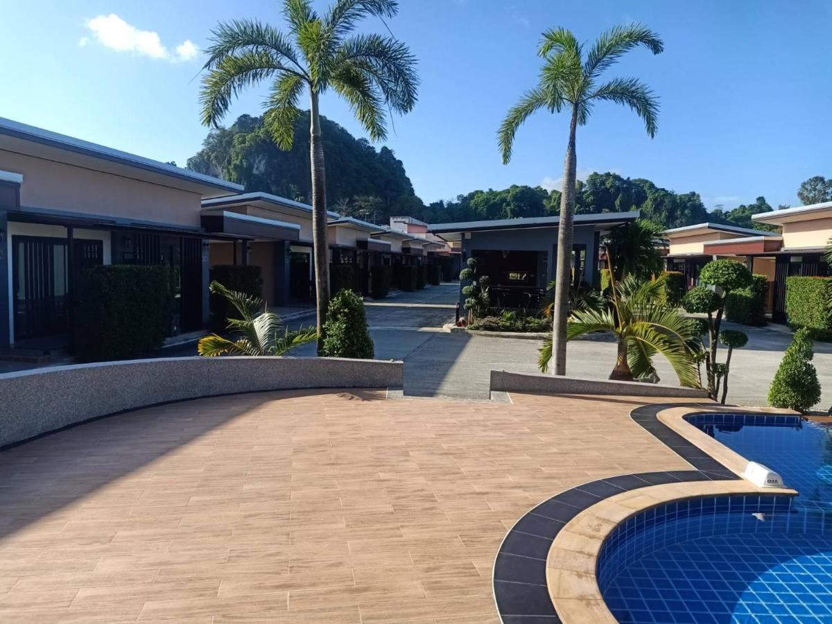 สวนหินวิลล่า รีสอร์ท - B&B Ban Chot