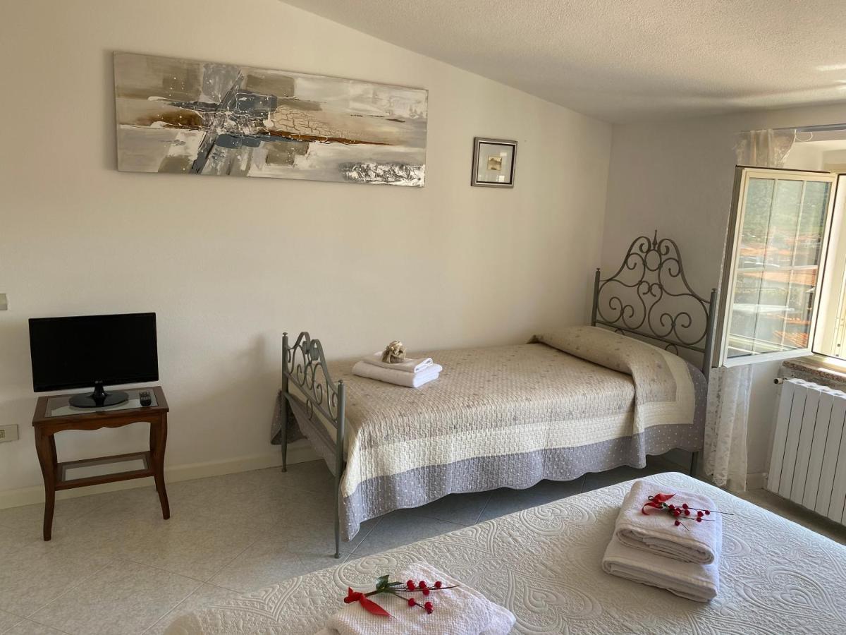 Triple Room with City View
