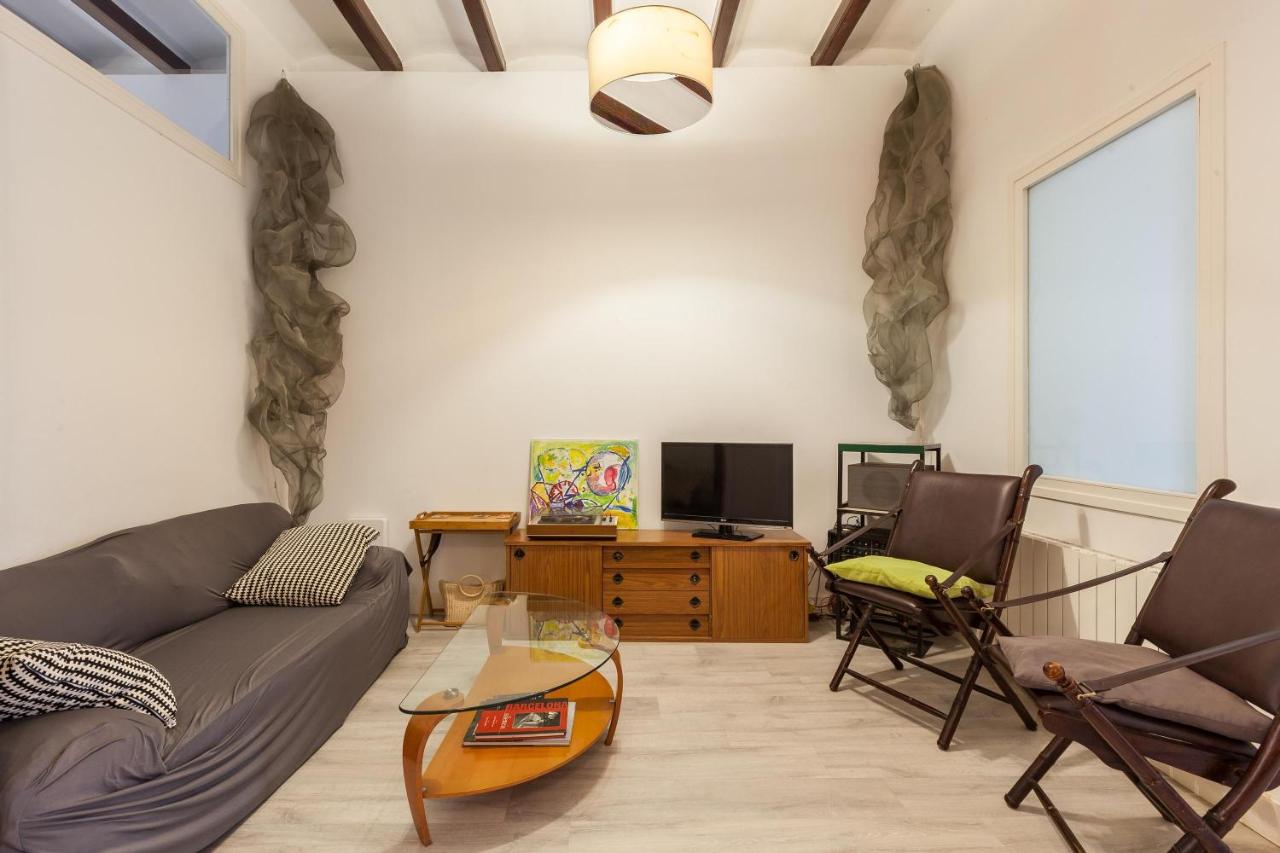 B&B Barcelona - Monlau 12 - Bed and Breakfast Barcelona