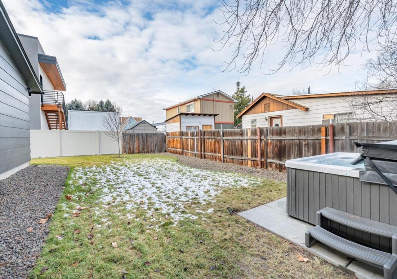 Mid Century Modern Boise-River Bungalow w/ Hot Tub - Chambres d’hôtes Boise