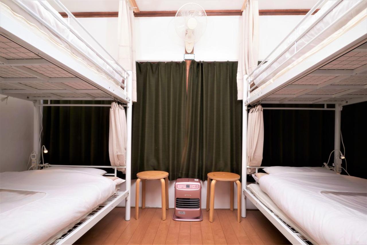 Etagenbett im Schlafsaal für Frauen 