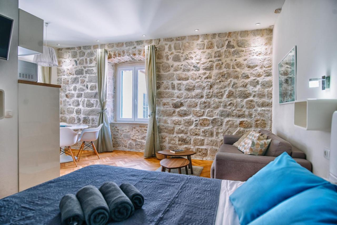AMOROZO APARTMENTS by DuHomes - B&B Ragusa