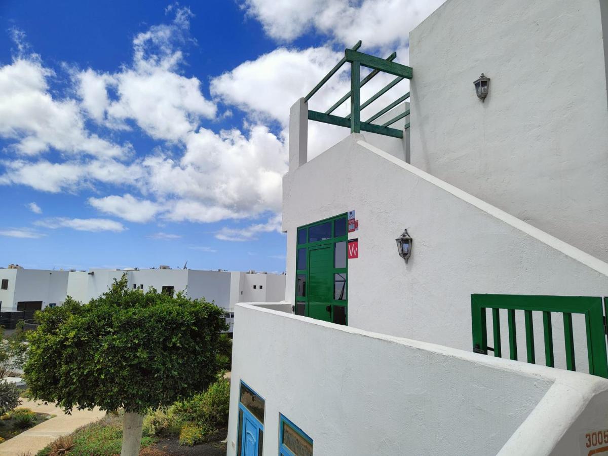 Ailana Suite Vistas al Mar y con Piscina - B&B Costa Teguise