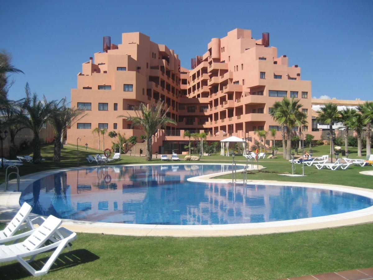 Don Juan Beach Resort - Bed and Breakfast Estepona