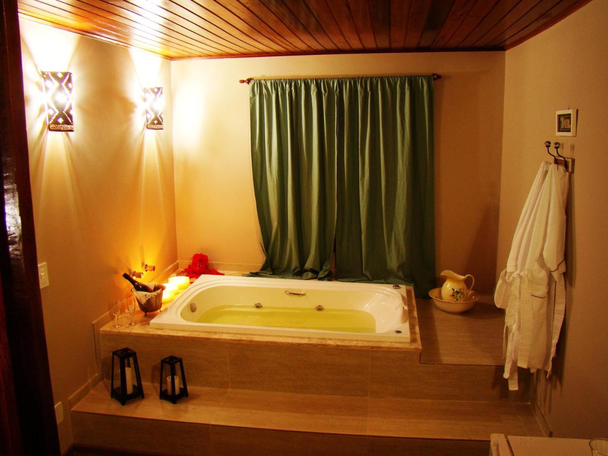 Chambre Double avec Baignoire Spa